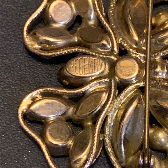 Regency Butterfly Brooch - Picture 6 of 9